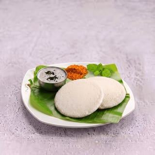 Ghee Karam Thatte Idli (2 pc)